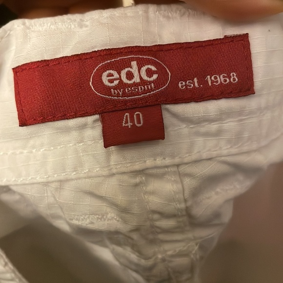 EDC by Esprit White Cargo Parachute Pants with Prints 100% cotton. - Picture 6 of 7